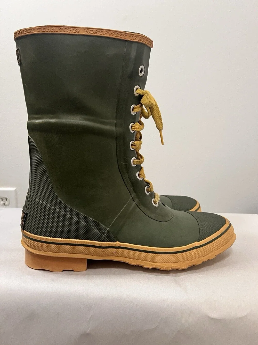Vintage Northwest Territory Insulated Waterproof Rubber Boots Size 11